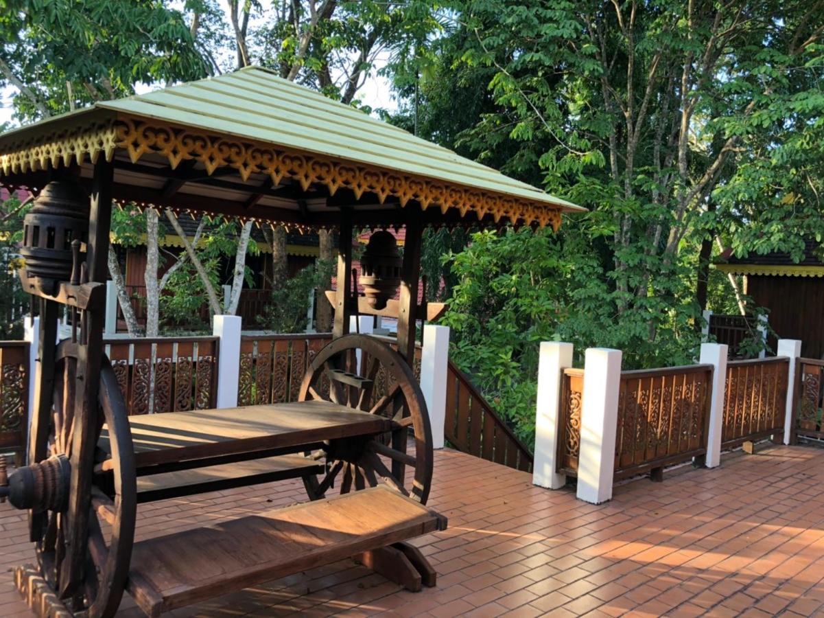 Hotel Siblanburi Resort Mehongszon Kültér fotó